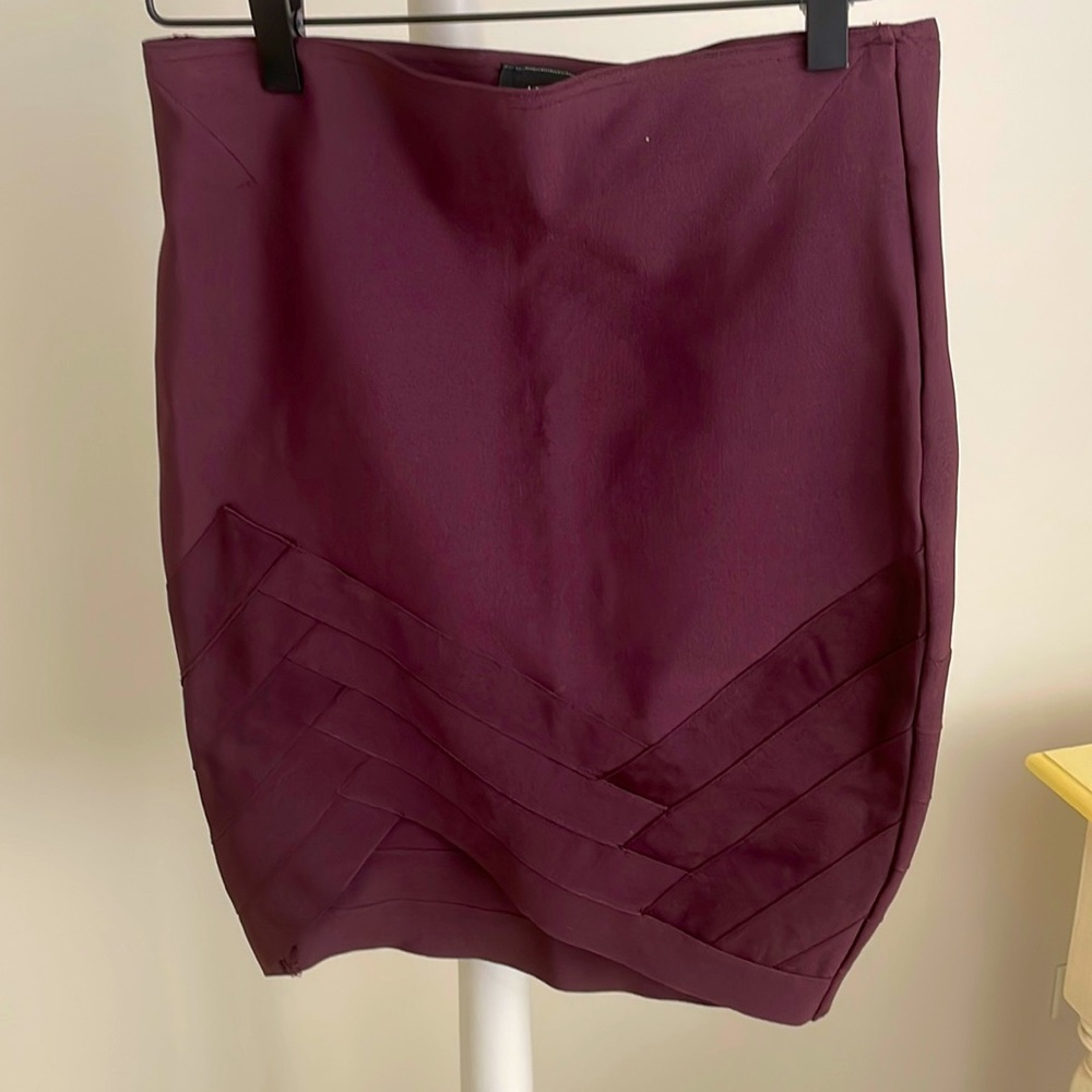 Plum bandage skirt